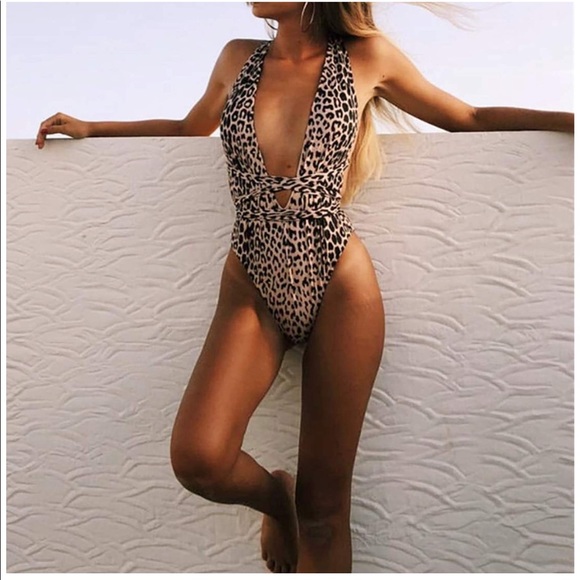 Chetah print one piece swimsuit - Picture 1 of 4